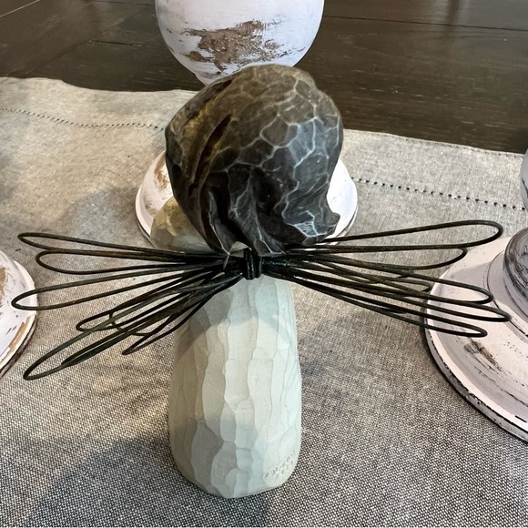 Willow Tree Angel of Light Figurine - Picture 3 of 5